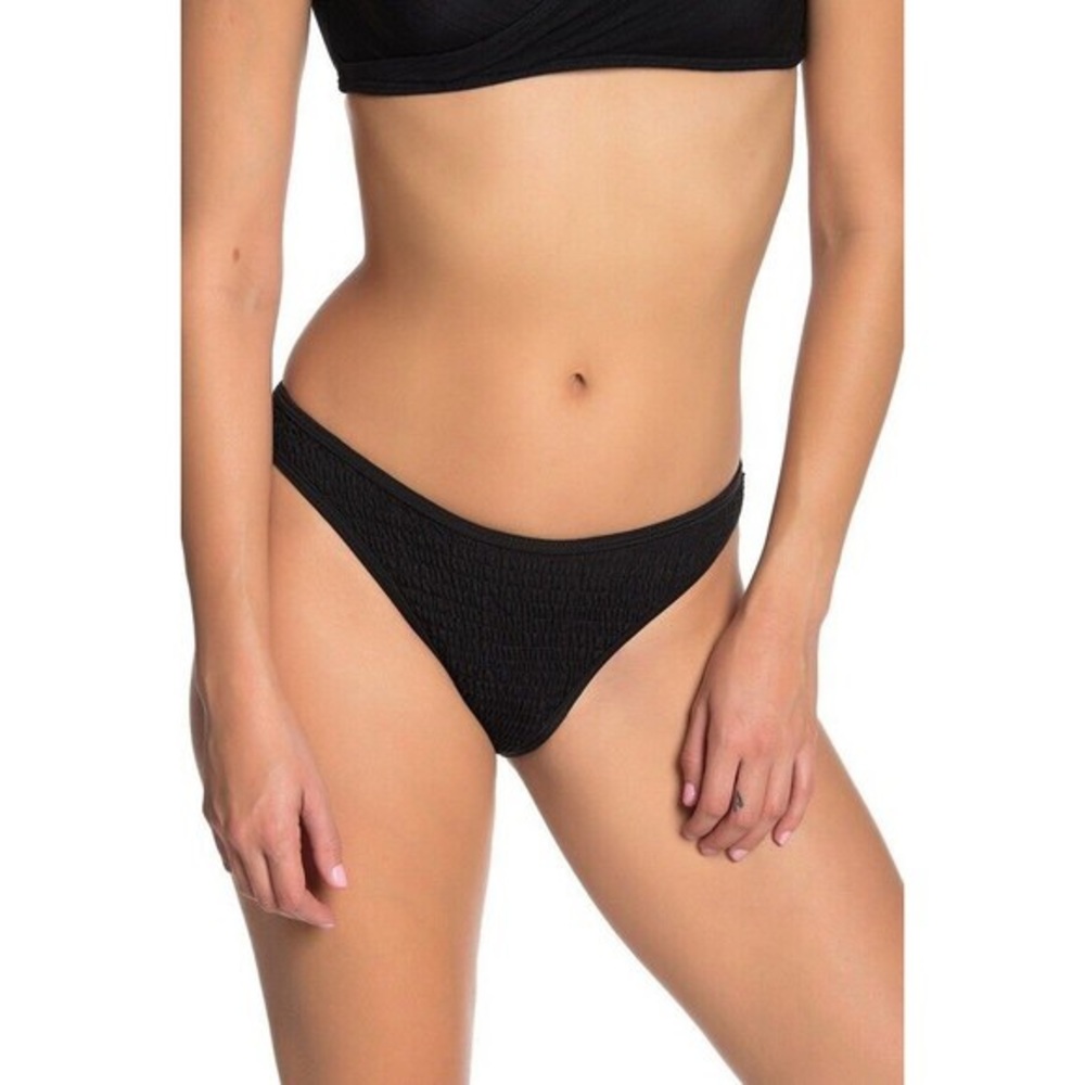 Kendall & Kylie black weave bikini bottom S